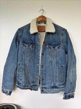 Levi's Blue Denim Sherpa Lined Jean Trucker Jacket